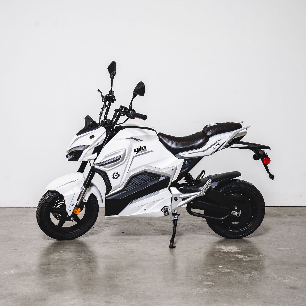 GIO Electric G2000 2000w Electric Motorcycle