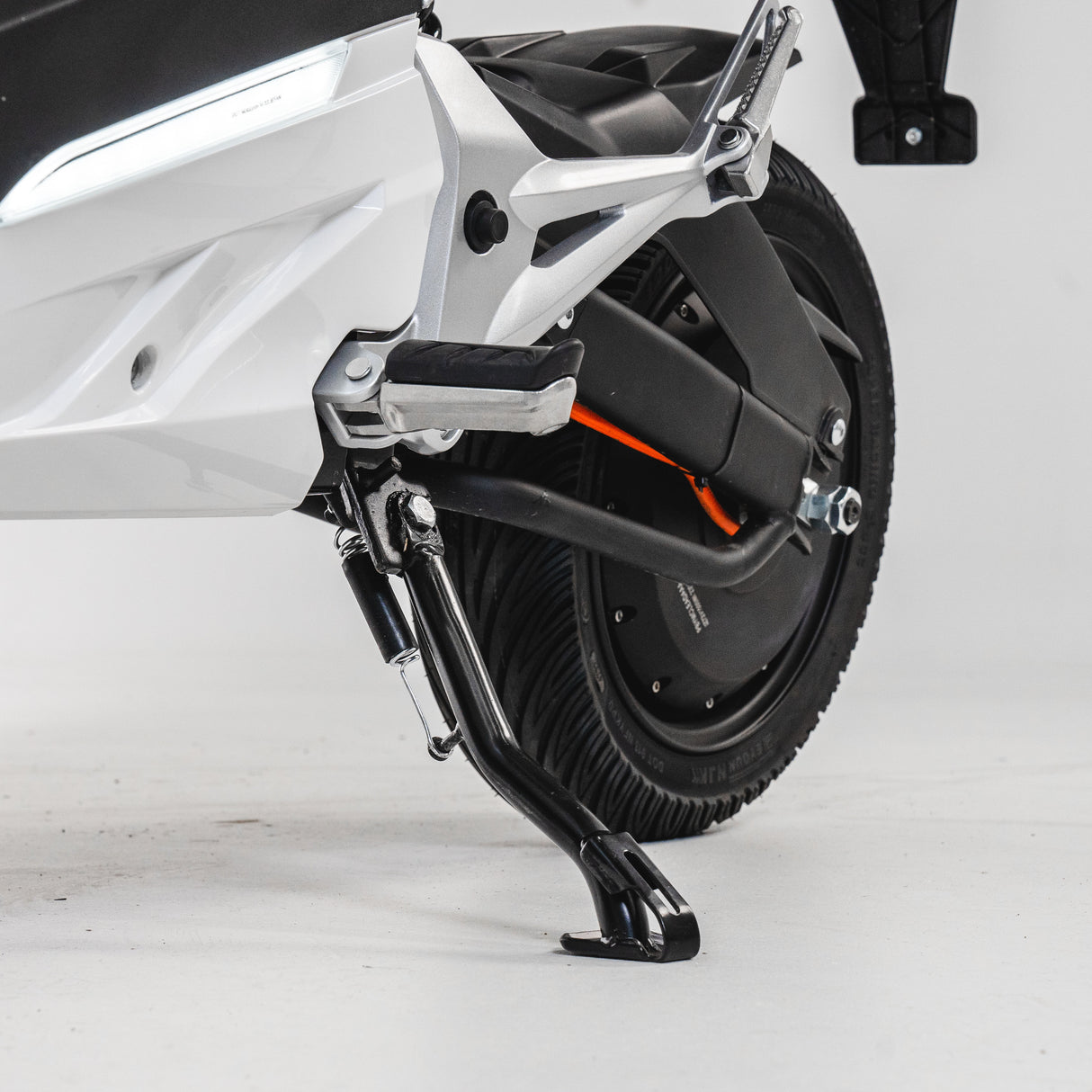 GIO Electric G2000 2000w Electric Motorcycle