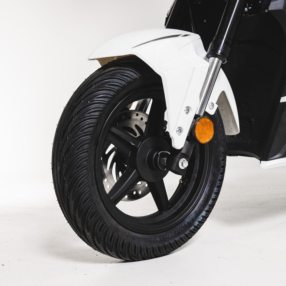 GIO Electric G2000 2000w Electric Motorcycle