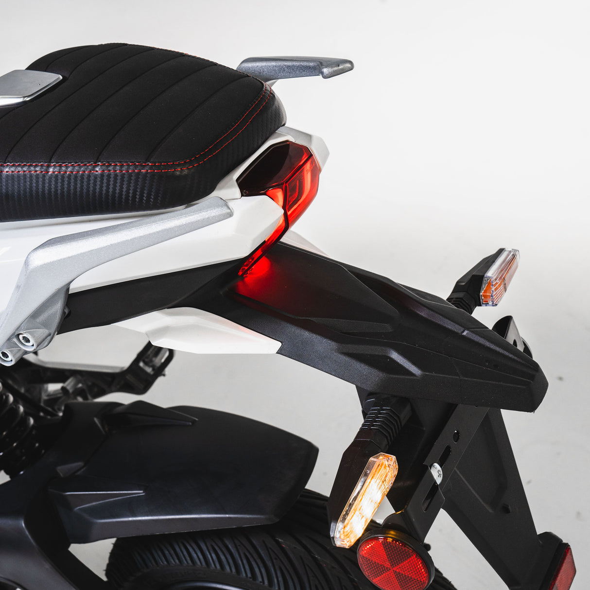 GIO Electric G2000 2000w Electric Motorcycle