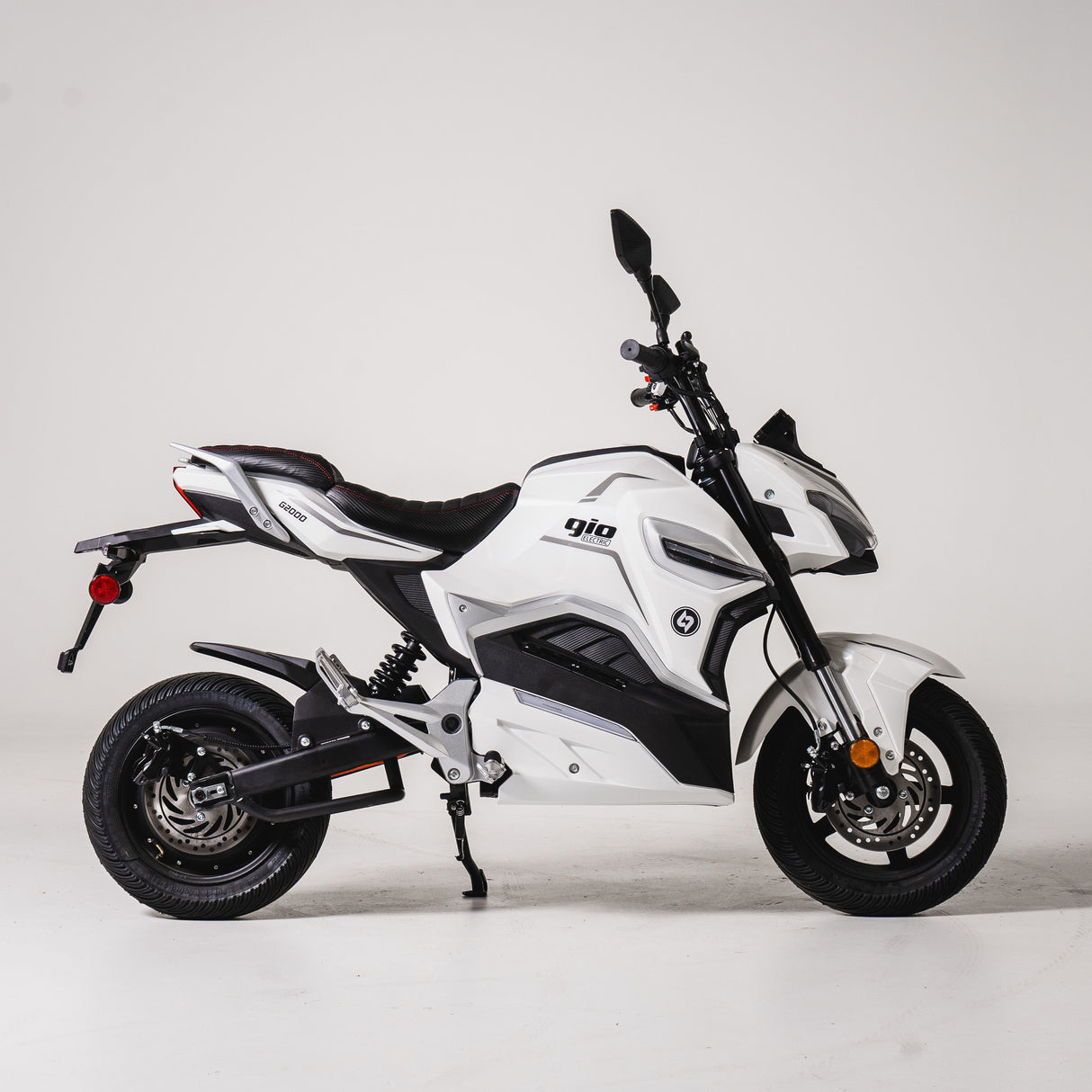 GIO Electric G2000 2000w Electric Motorcycle