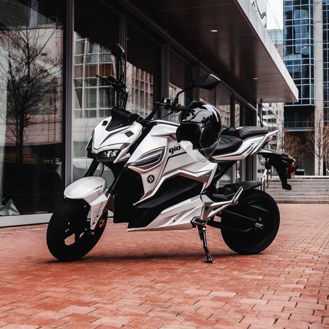 GIO Electric G2000 2000w Electric Motorcycle