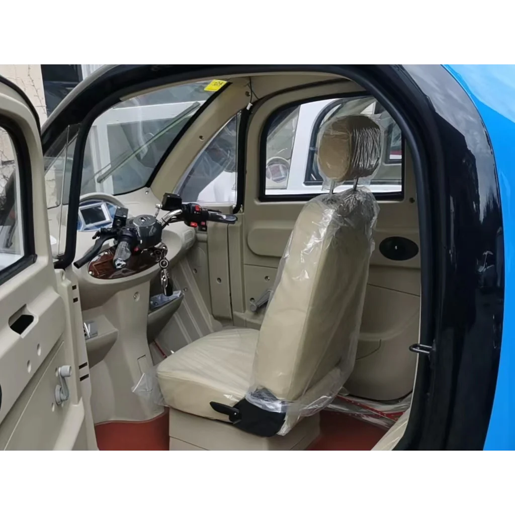 Gio Electric Golf Enclosed 1200W Mobility Scooter