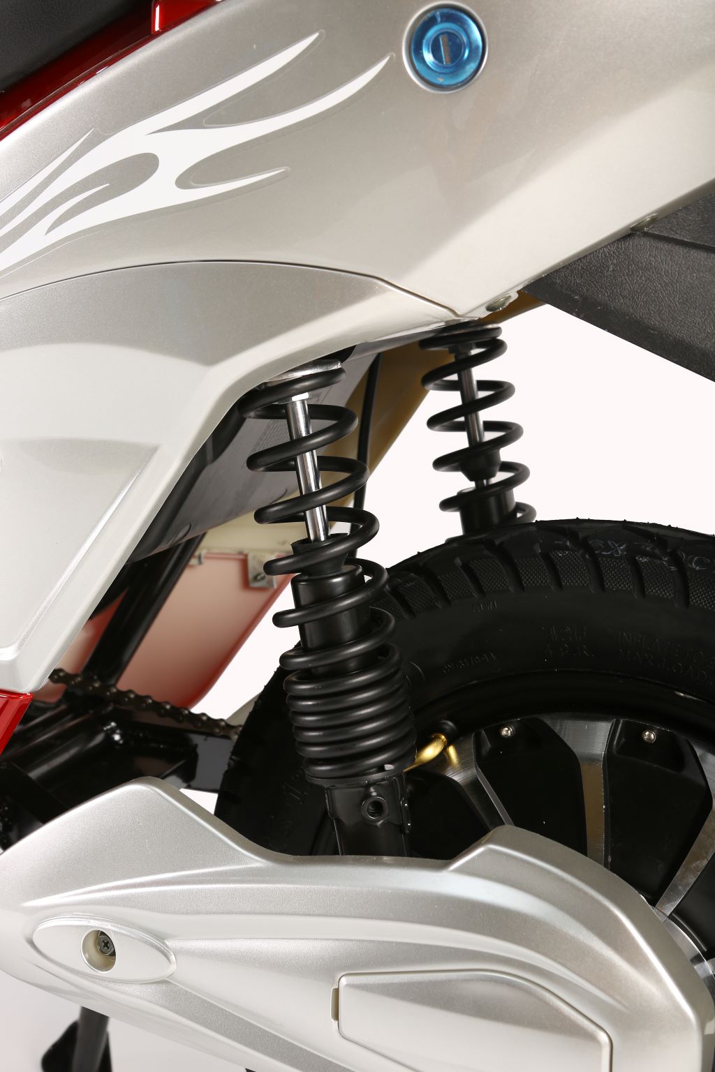 X-Treme Cabo Cruiser Elite Max 60 Volt Electric Bicycle Scooter - E-Wheel Warehouse