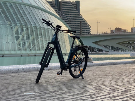 Step-thru electric bikes