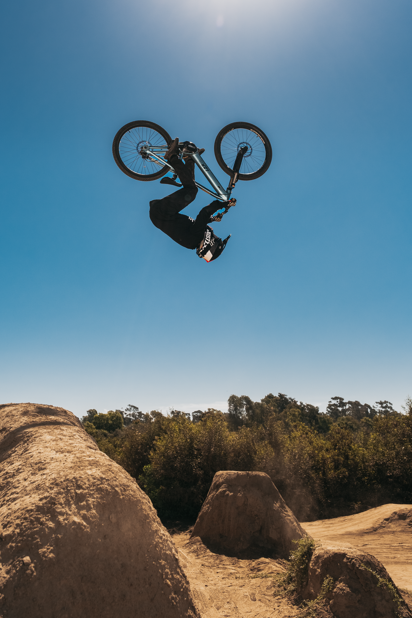 ONYX LZR Pro 900W E-Dirt Jumper eBike